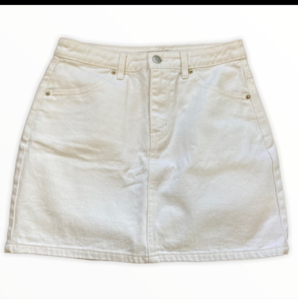 Forever 21 White Skirt Medium